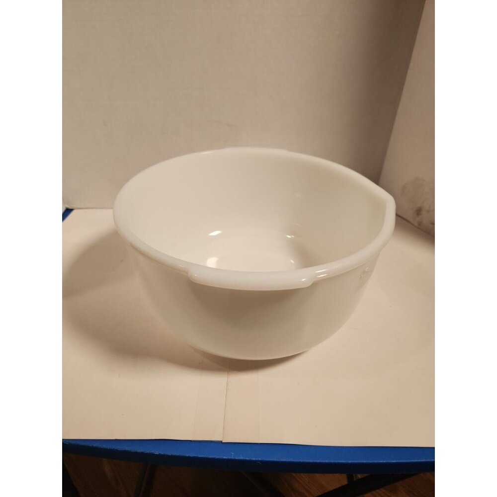 Vintage Fire King Mixing Bowl  for Sunbeam White Milk‎ Glass Spouted BAKING